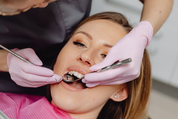 Top family-friendly dental services in Saint-Léonard at great prices